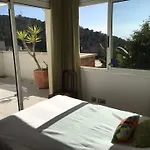 Villa With Private Pool, Ocean & Mountain Views