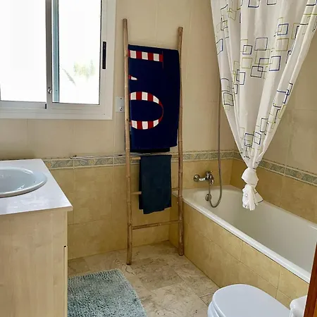 Entire With Pool, Ocean & Mountain Views * Сиджес