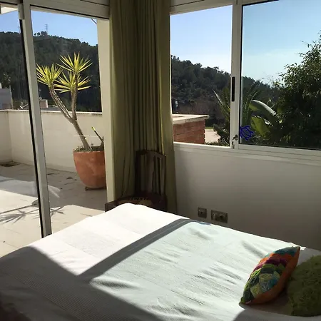 Villa With Private Pool, Ocean & Mountain Views