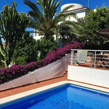 With Private Pool, Ocean & Mountain Views *